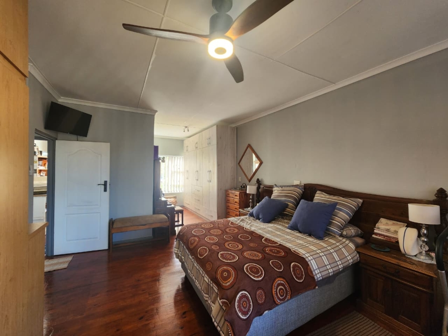 4 Bedroom Property for Sale in Rooi Rivier Rif Western Cape